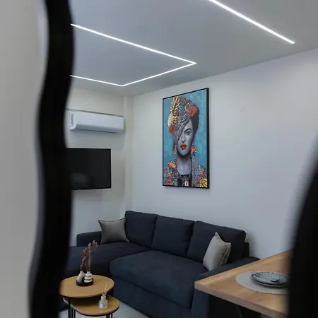 Aristotelous Nikol *